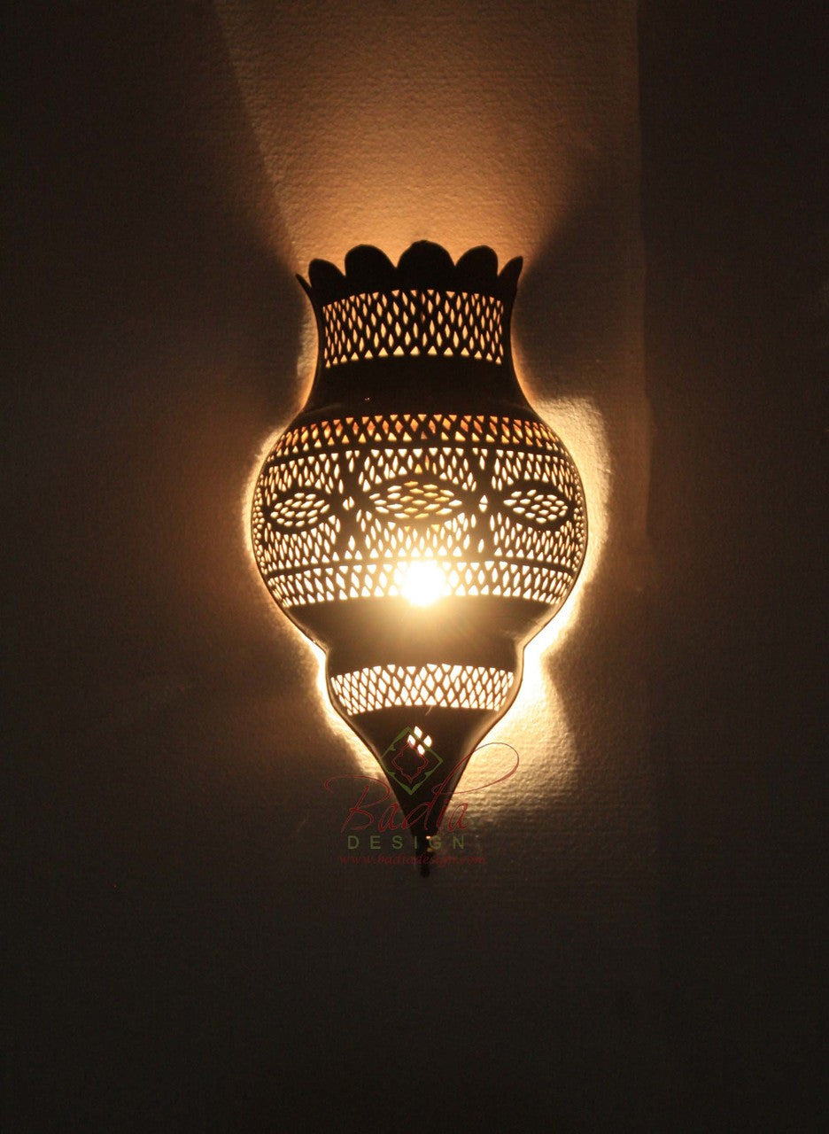 Antique Brass Finish Wall Sconce