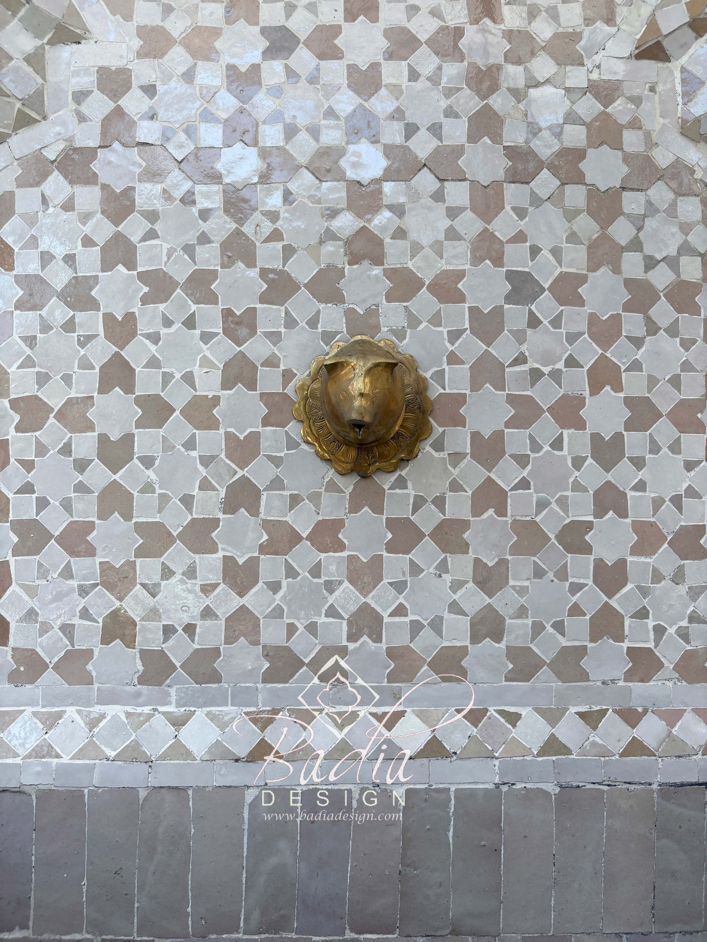 Beige and White Mosaic Tile Water Fountain
