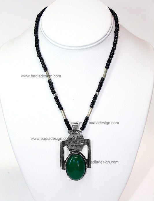 Moroccan Green Pendant Necklace - J050
