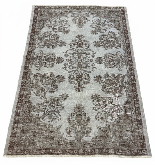 Neutral Vintage Rug with Ornate Floral Designs